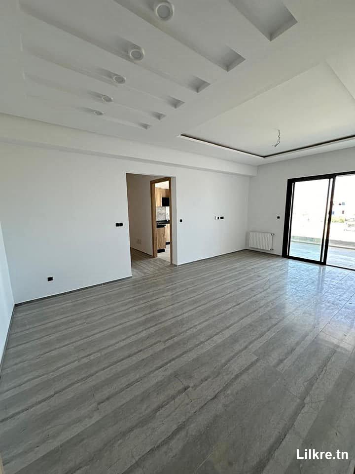 A louer un Appartement haut standing S+1 à Boumhal 