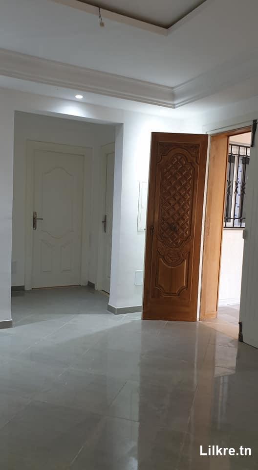 A louer un Appartement S+3 à La Marsa Bhar Lazra9 