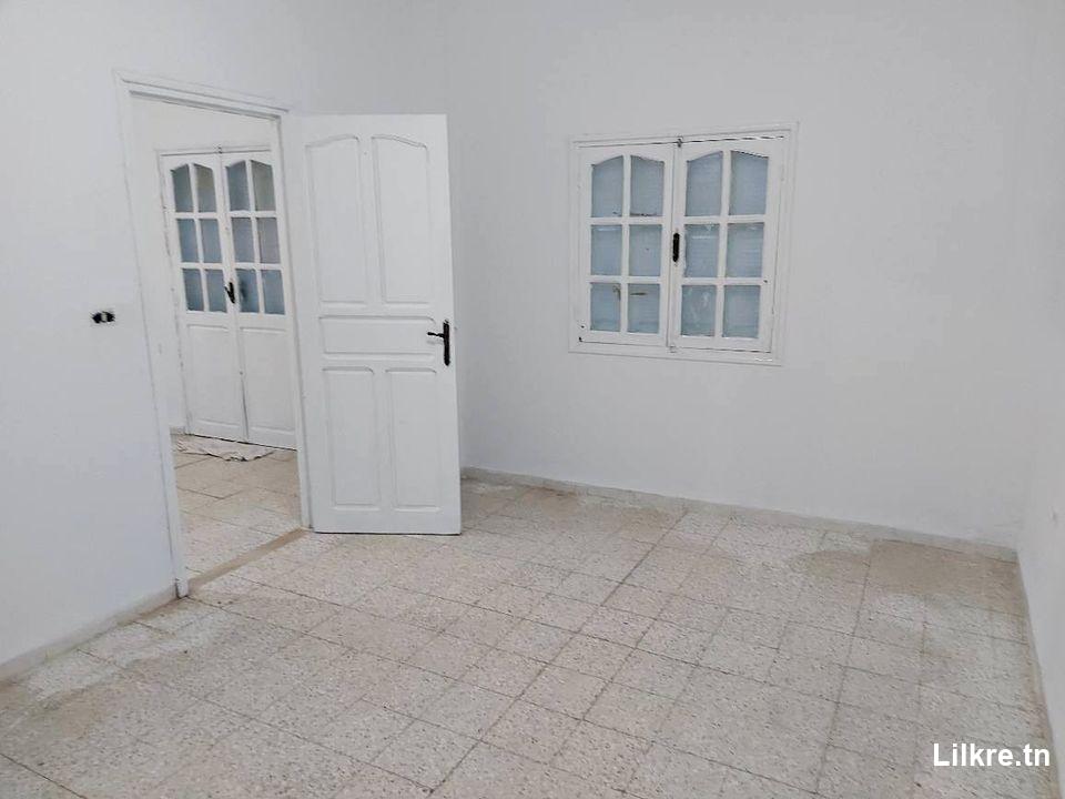 Appartement Rez_de_chaussée à Louer Beb Khadra